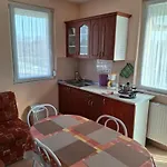 Yellow Apartman Bük
