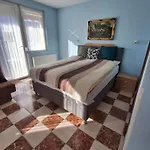 Appartement Yellow Apartmanhaz Bük