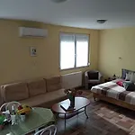 Yellow Apartmanhaz Appartement *